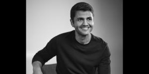 Venezuelan Author Rolando E. Boscán Releases ‘Here, Now, I,’ a Raw & Unfiltered Book Challenging the Self-Help Industry